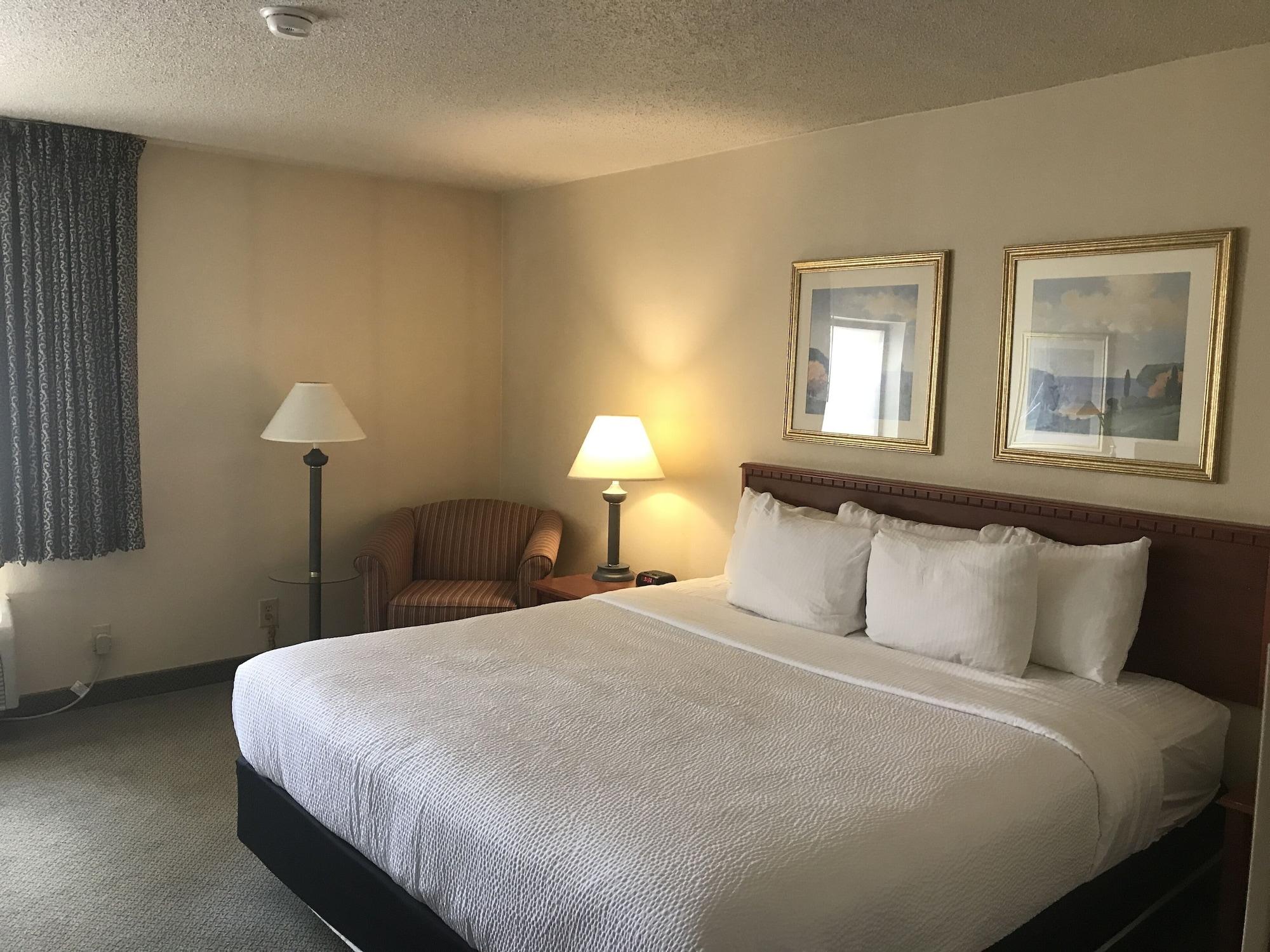 La Quinta Inn By Wyndham Indianapolis Airport Executive Dr Buitenkant foto