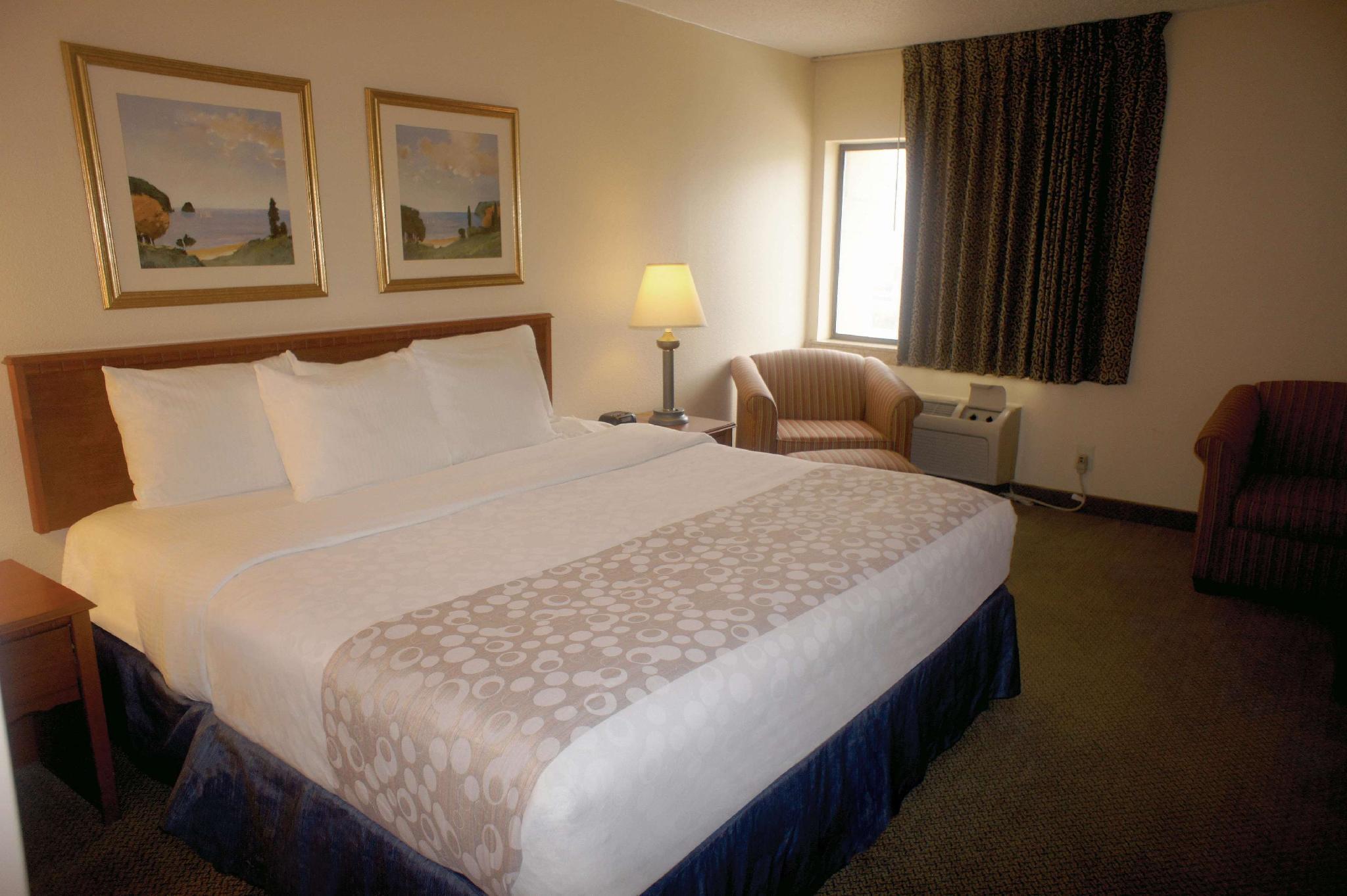 La Quinta Inn By Wyndham Indianapolis Airport Executive Dr Buitenkant foto