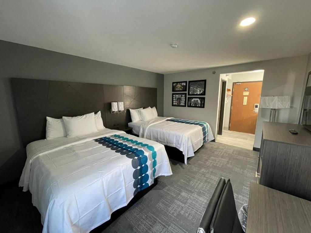 La Quinta Inn By Wyndham Indianapolis Airport Executive Dr Buitenkant foto