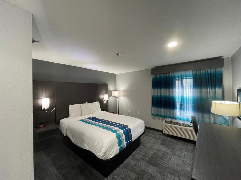 La Quinta Inn By Wyndham Indianapolis Airport Executive Dr Buitenkant foto