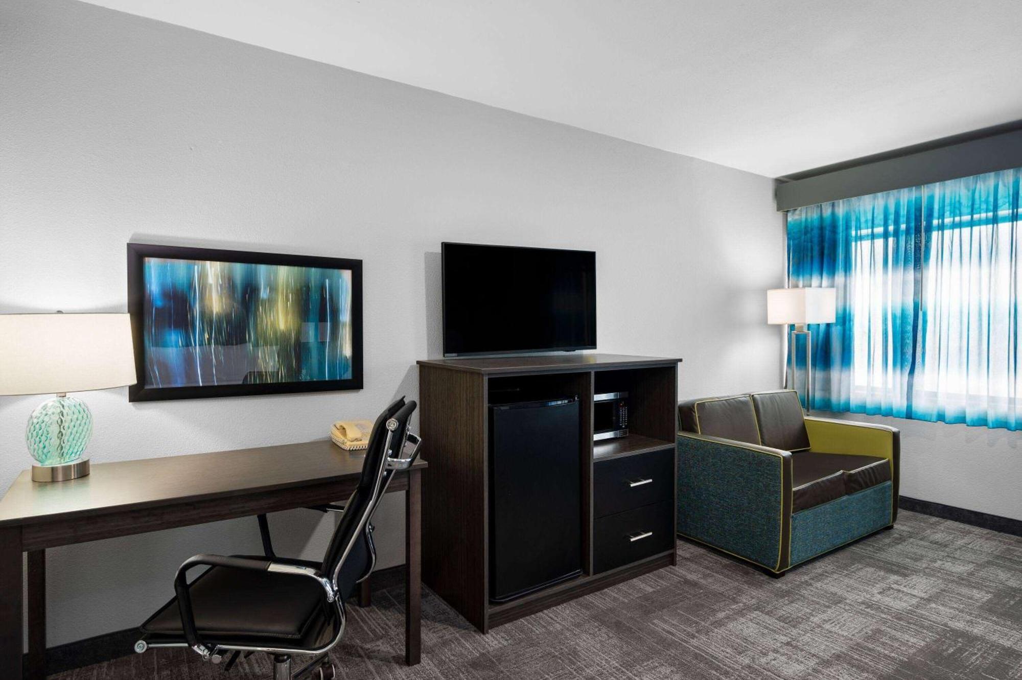 La Quinta Inn By Wyndham Indianapolis Airport Executive Dr Buitenkant foto