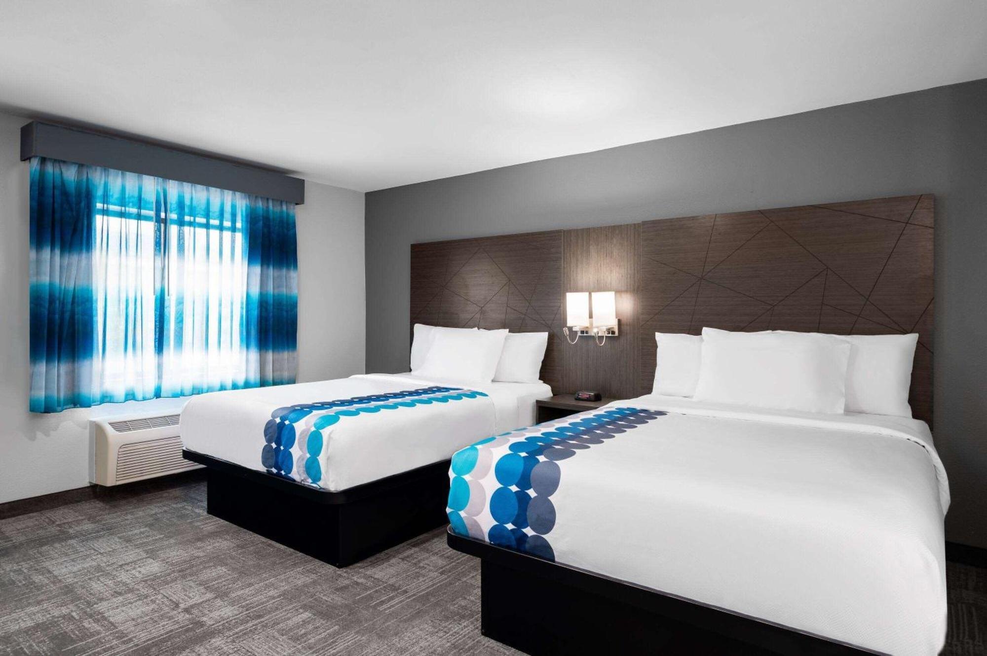 La Quinta Inn By Wyndham Indianapolis Airport Executive Dr Buitenkant foto