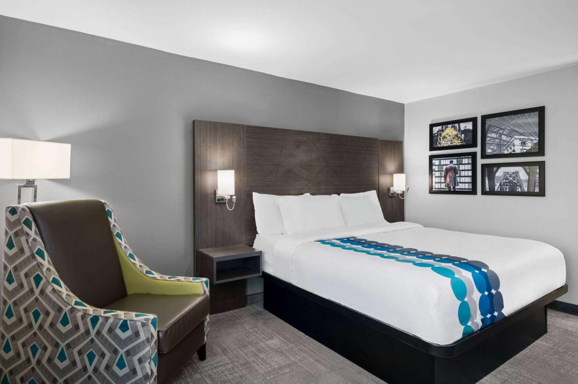 La Quinta Inn By Wyndham Indianapolis Airport Executive Dr Buitenkant foto