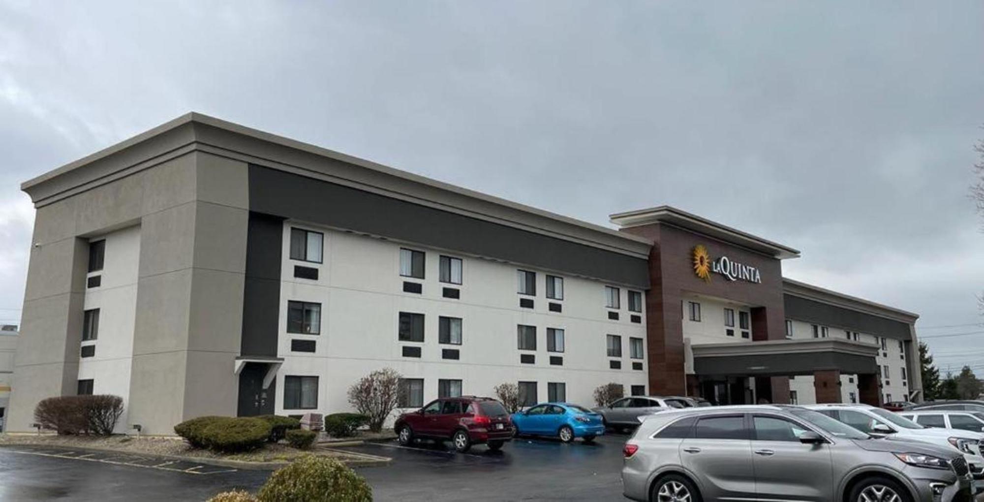 La Quinta Inn By Wyndham Indianapolis Airport Executive Dr Buitenkant foto